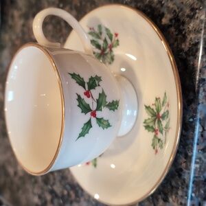 2 LENOX Holly Berry Coffee Tea Cup Saucer sets NWT Holiday Christmas New Special